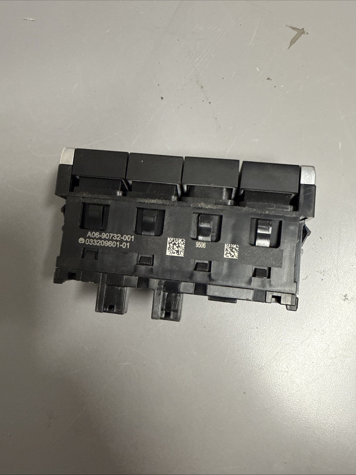 Freightliner Bunk Rocker Switch Panel A06-90732-001   7438