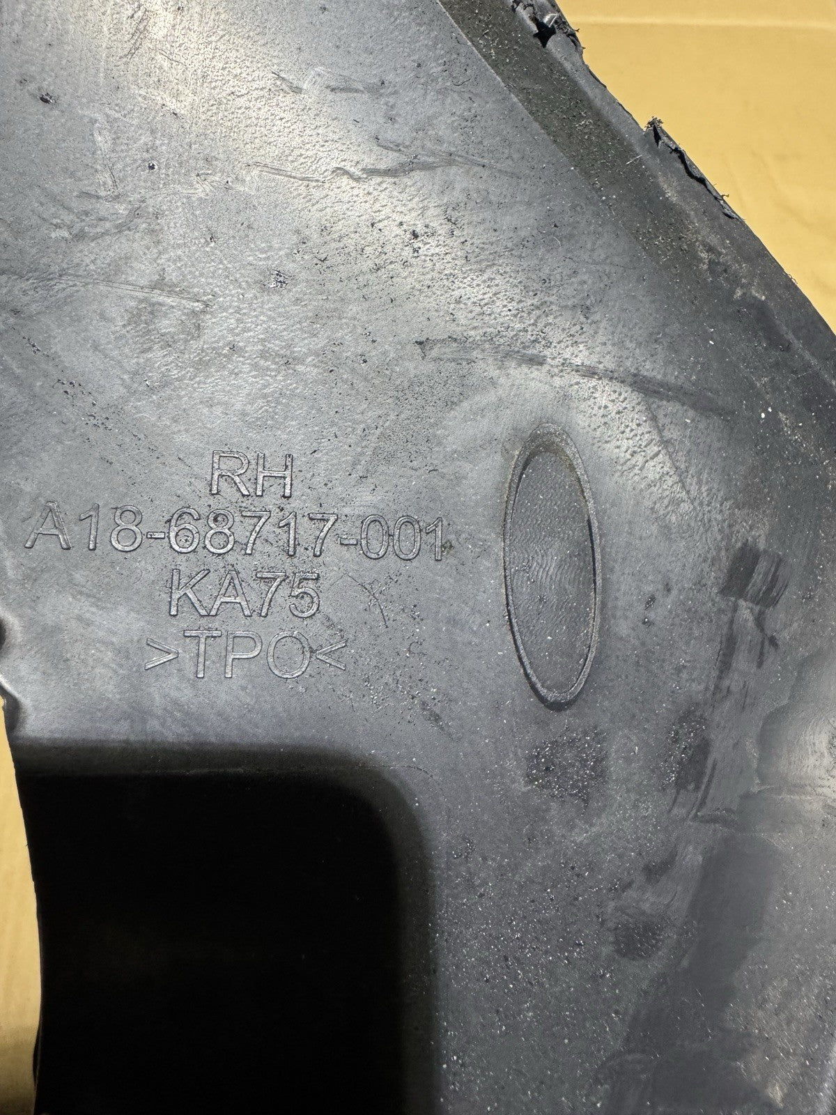 2018-2024 FREIGHTLINER FRONT RIGHT SIDE LOWER COVER TRIM OEM A18-68717-001