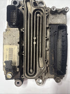 A 002 446 09 35/002 DETROIT DD15 ENGINE CONTROL MODULE ECM 3681802 has a damage