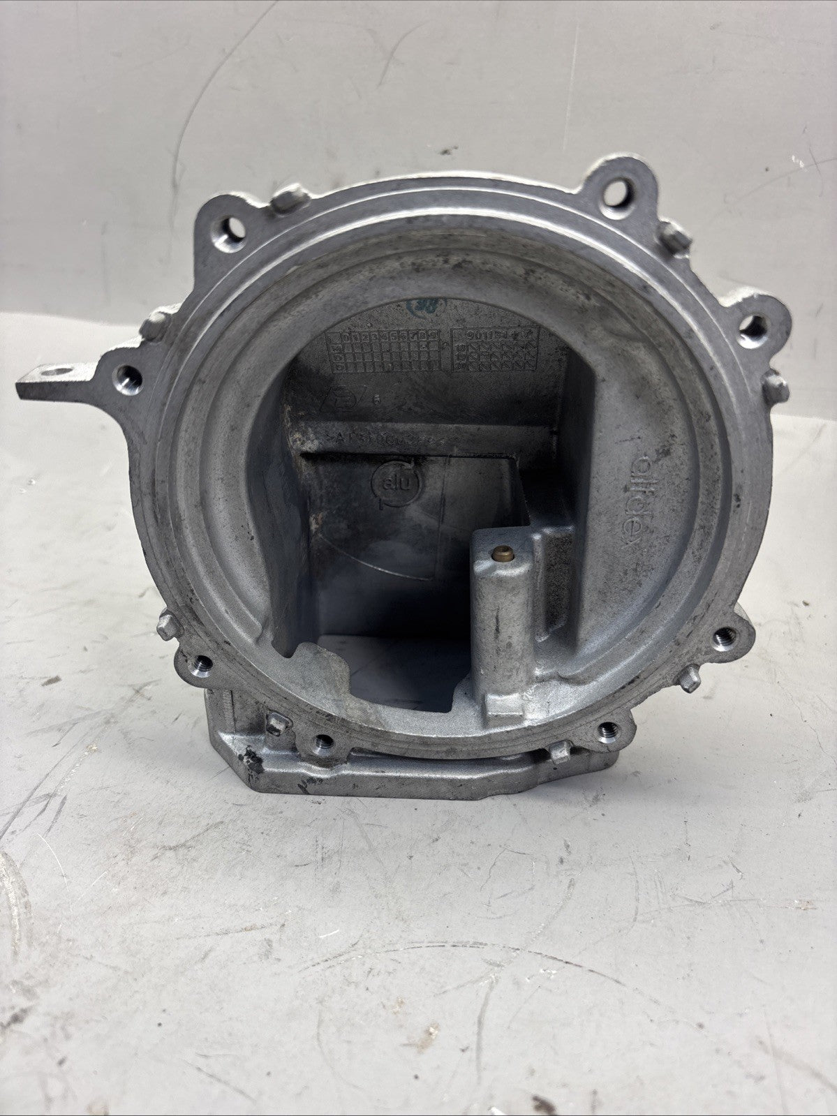 Genuine alfdex Volvo D13 Oil Crankcase Filter Separator HOUSING 22877306