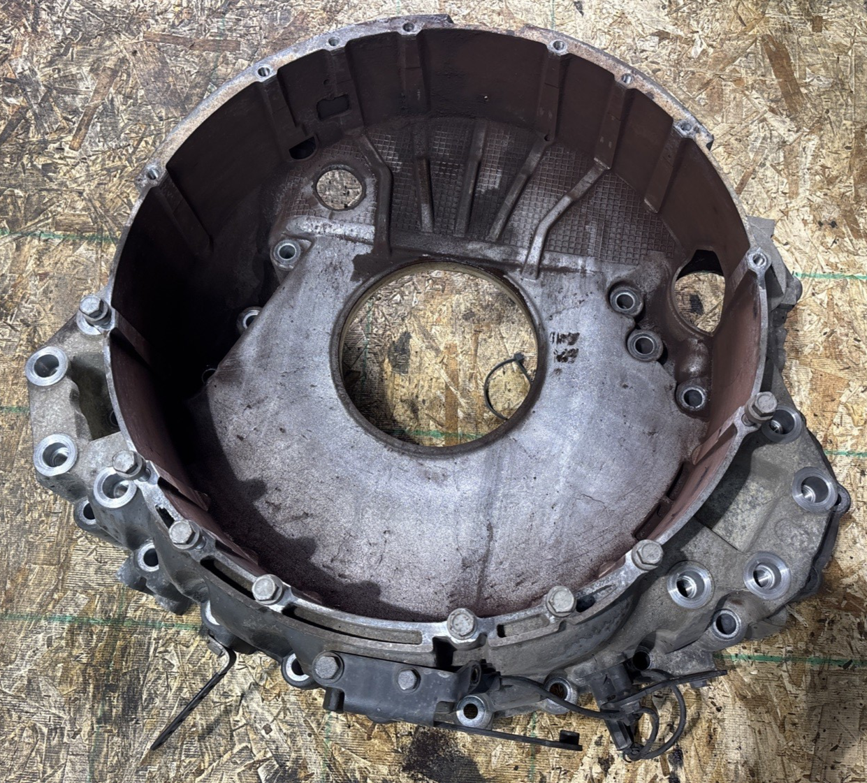 2019 PACCAR MX-13 Flywheel Housing Part Number 2184210