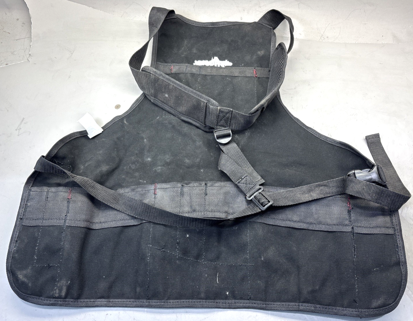 Husky Tools 23 Inch 16 Pocket Black Canvas Bib Tool Apron Workshop Equipment 
