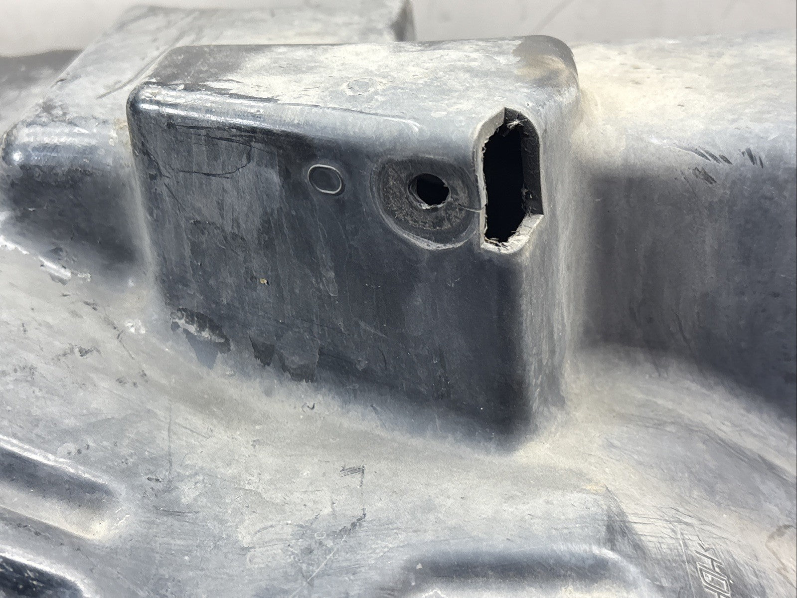 12844AA Genuine Paccar Left Inner Fender