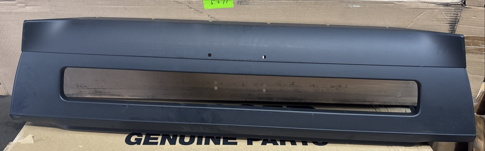 Bumper Center Piece For VNL - Bumper Cover Replaces 82728568