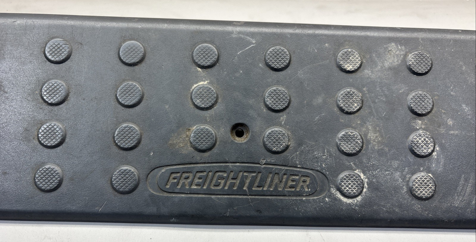 A18-53264-002 FREIGHTLINER CASCADIA DOOR SILL SCUFF PLATE COVER PANEL TRIM OEM