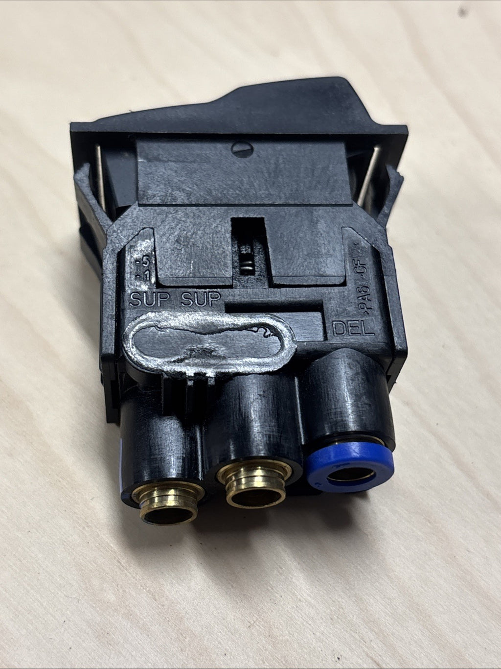 FREIGHTLINER Suspension Height Rocker Switch A12-26539-007