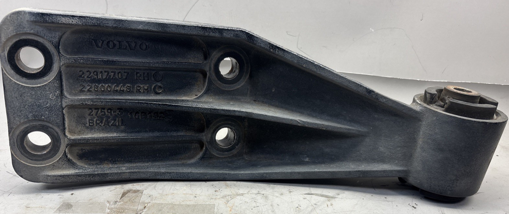 Genuine Volvo Gen Right Cab Mount Bracket 22917707 RH 22800448 RH