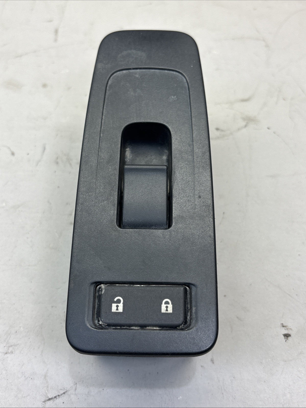 PACCAR Kenworth Window/Door Control Switch, Pass. Side PN: P21-1050-1102