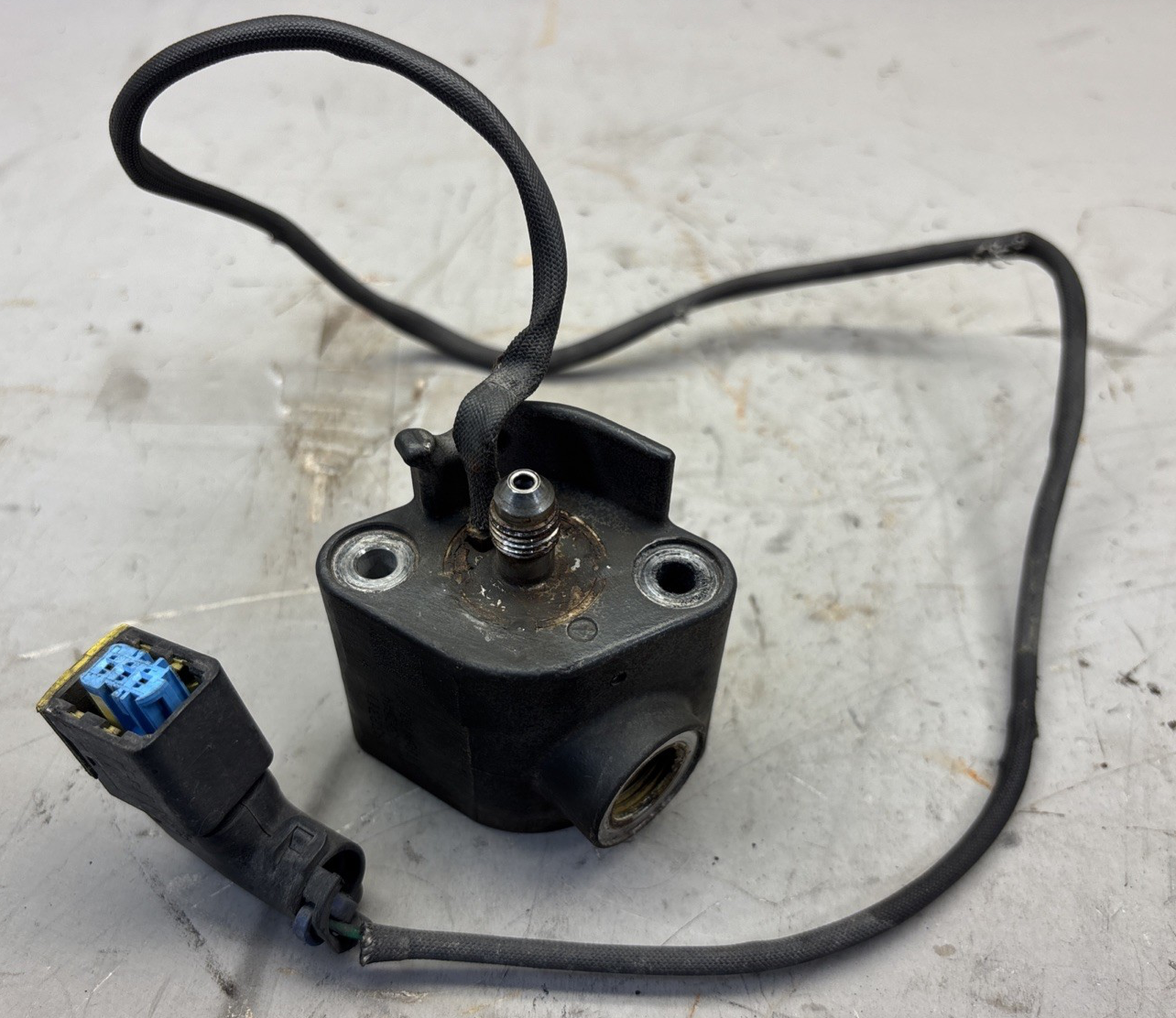 1832311 Geniune Paccar Doser Injection Module for MX13
