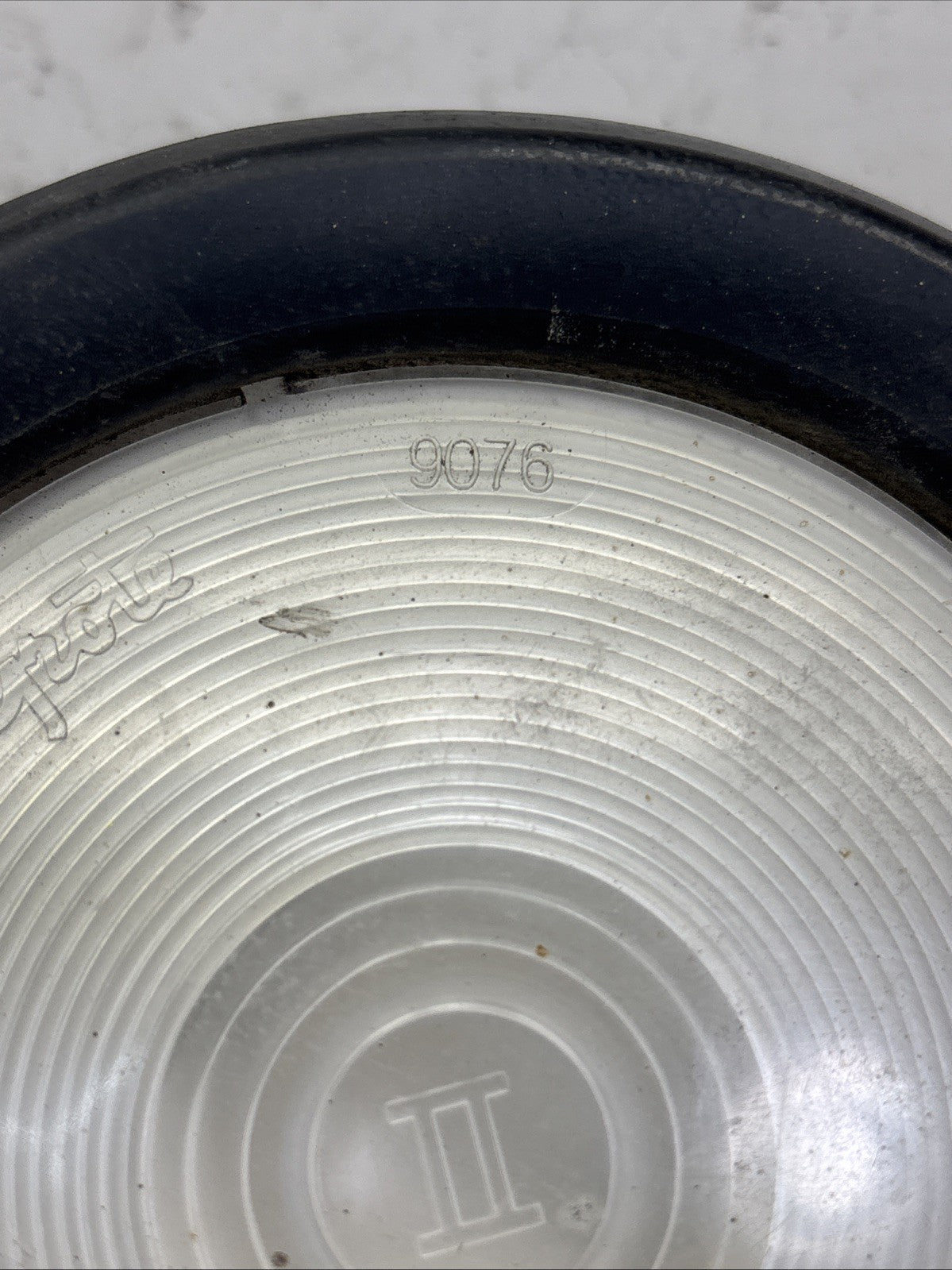 Grote 9076 Lexan Torsion Mount II