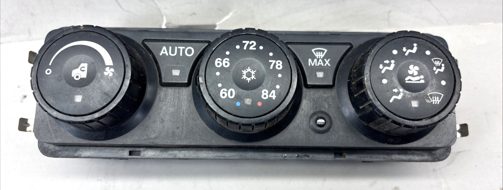 PACCAR F21-1028-2381 HVAC Control Assembly A/C TEMPERATURE CONTROLER