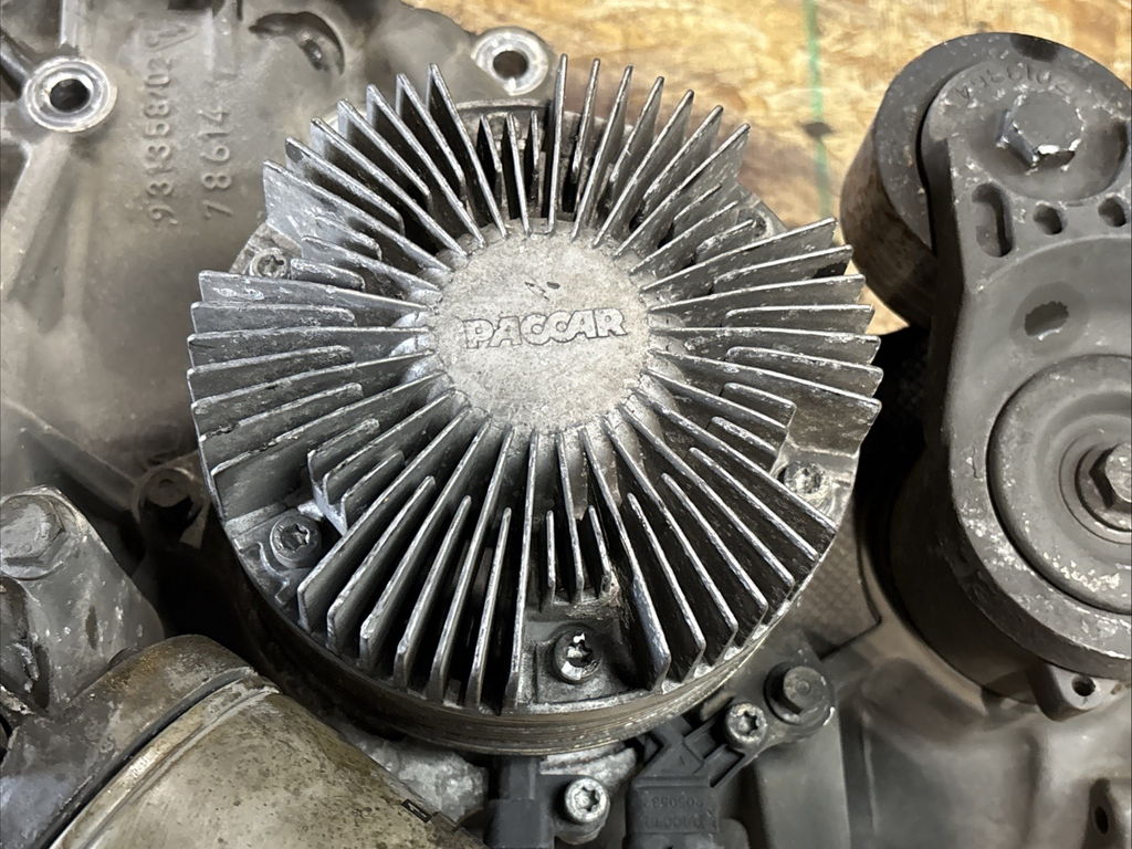 PACCAR WARER PUMP HOUSING W PUMP 931278 02