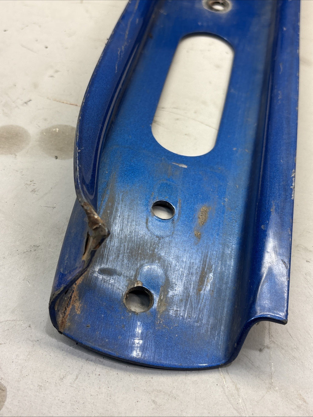 Fairing Bracket  Passenger Right Side Lower Hand 8079729 for Volvo VNL 2018-2023