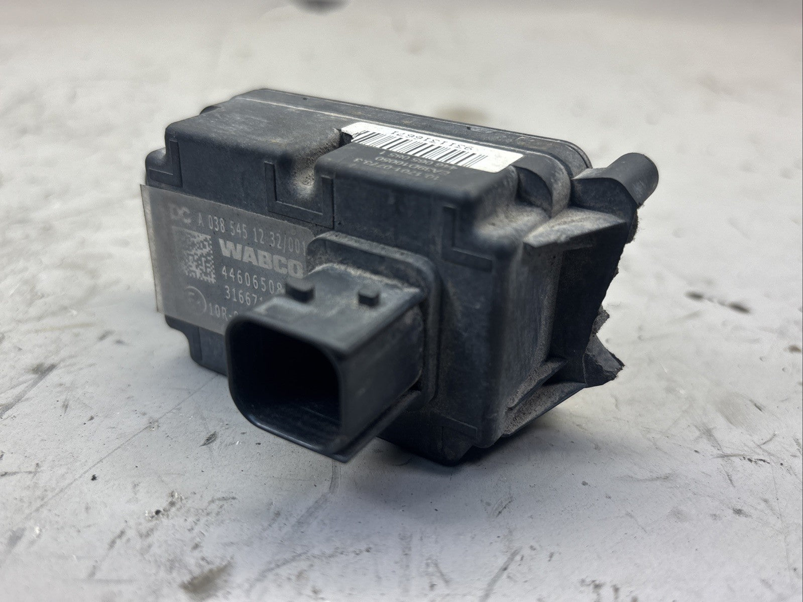 FREIGHTLINER Wabco Electronic Stability Control   A 038 545 12 32/001 DAMAGE
