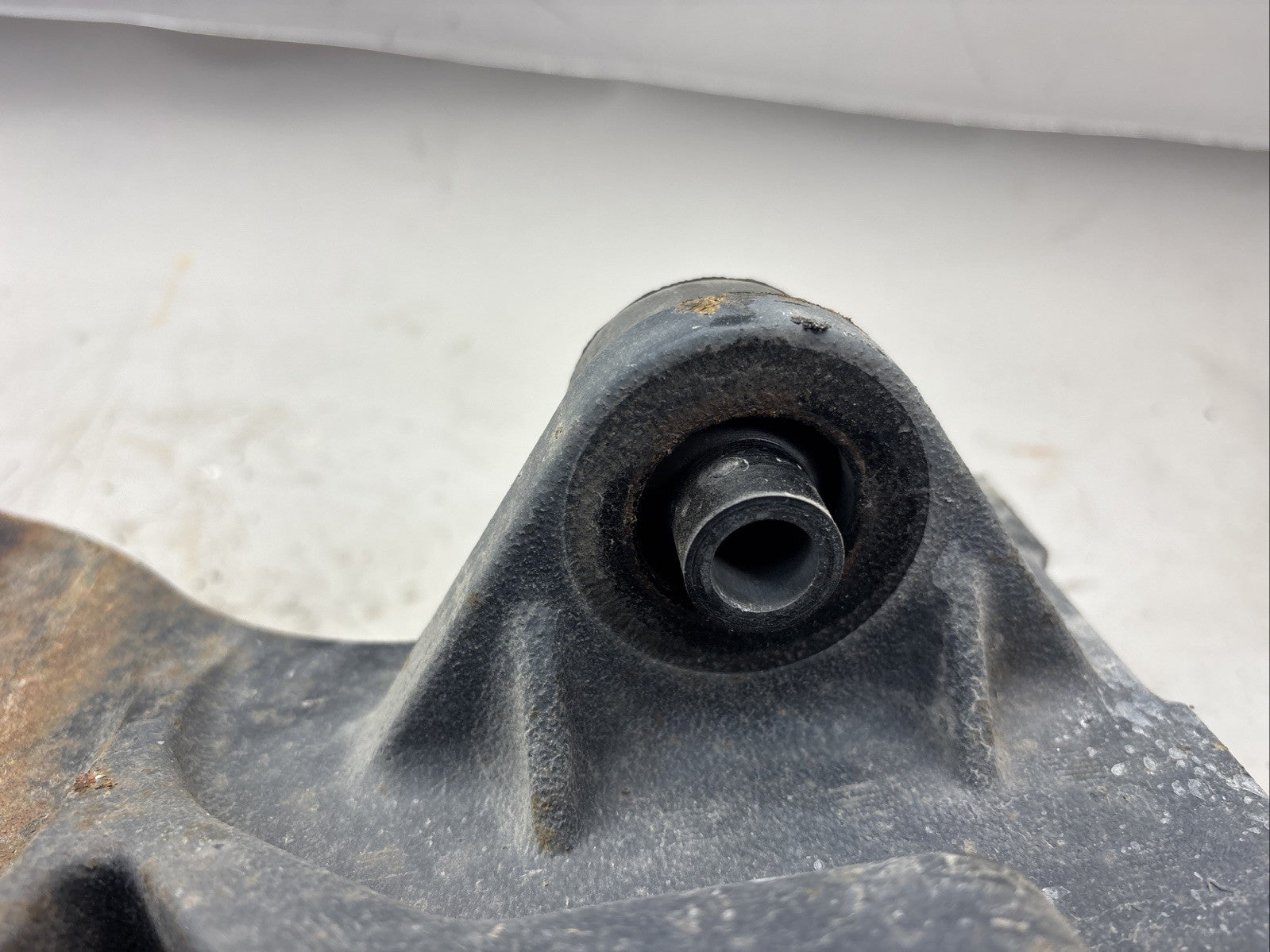 2018 Volvo VNL Gen 3 Frame Horn/Bumper Mount 22489295 (646-11547)