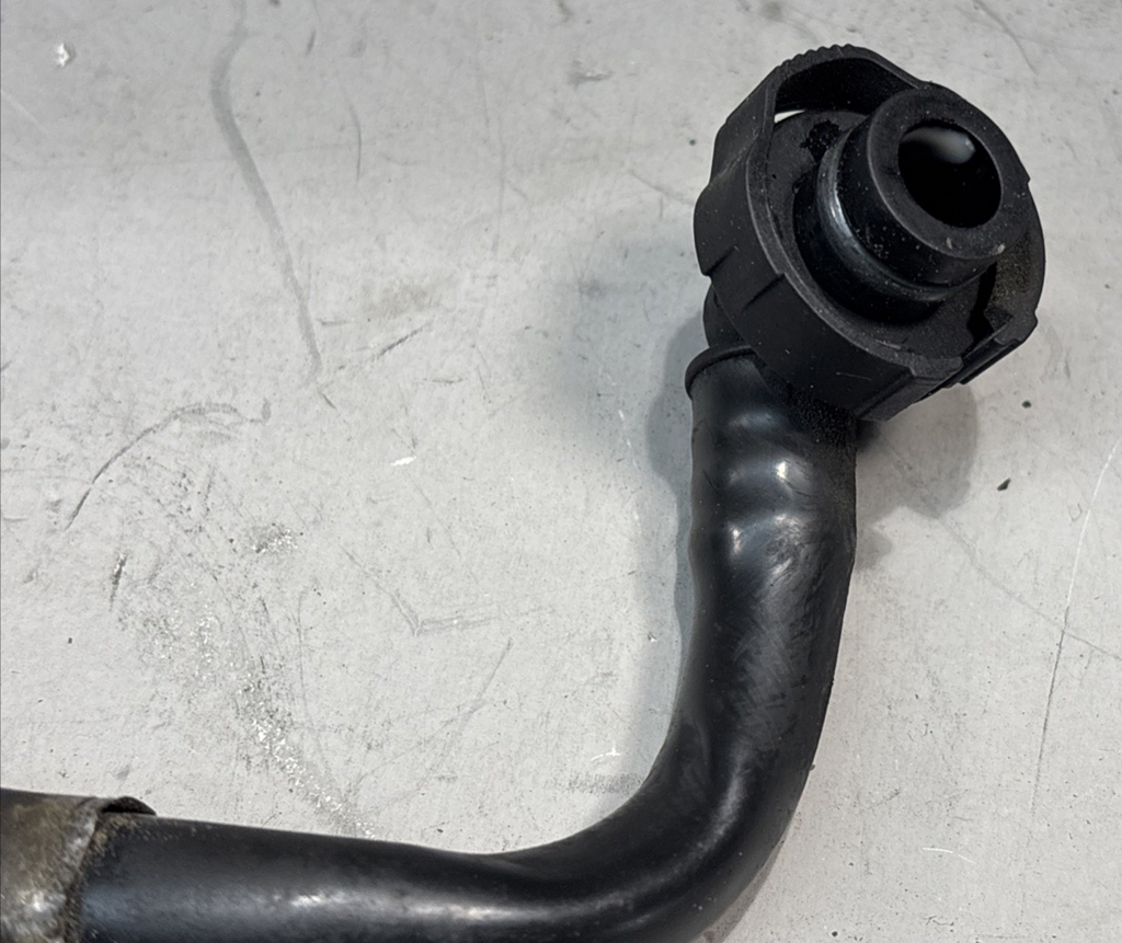 2021 FREIGHTLINER CASCADIA DEF TANK PUMP COOLANT TUBE PIPE LINE 04-31419-000