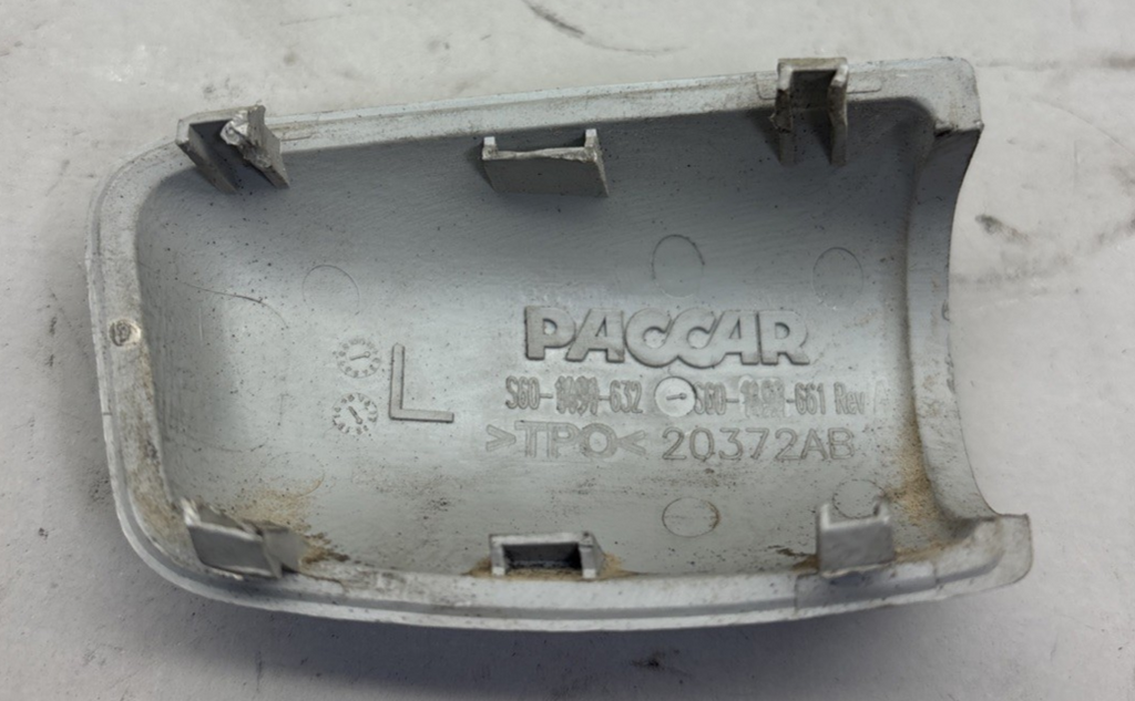 PACCAR S60-1491-632 Trim, Cap, Grabhandle
