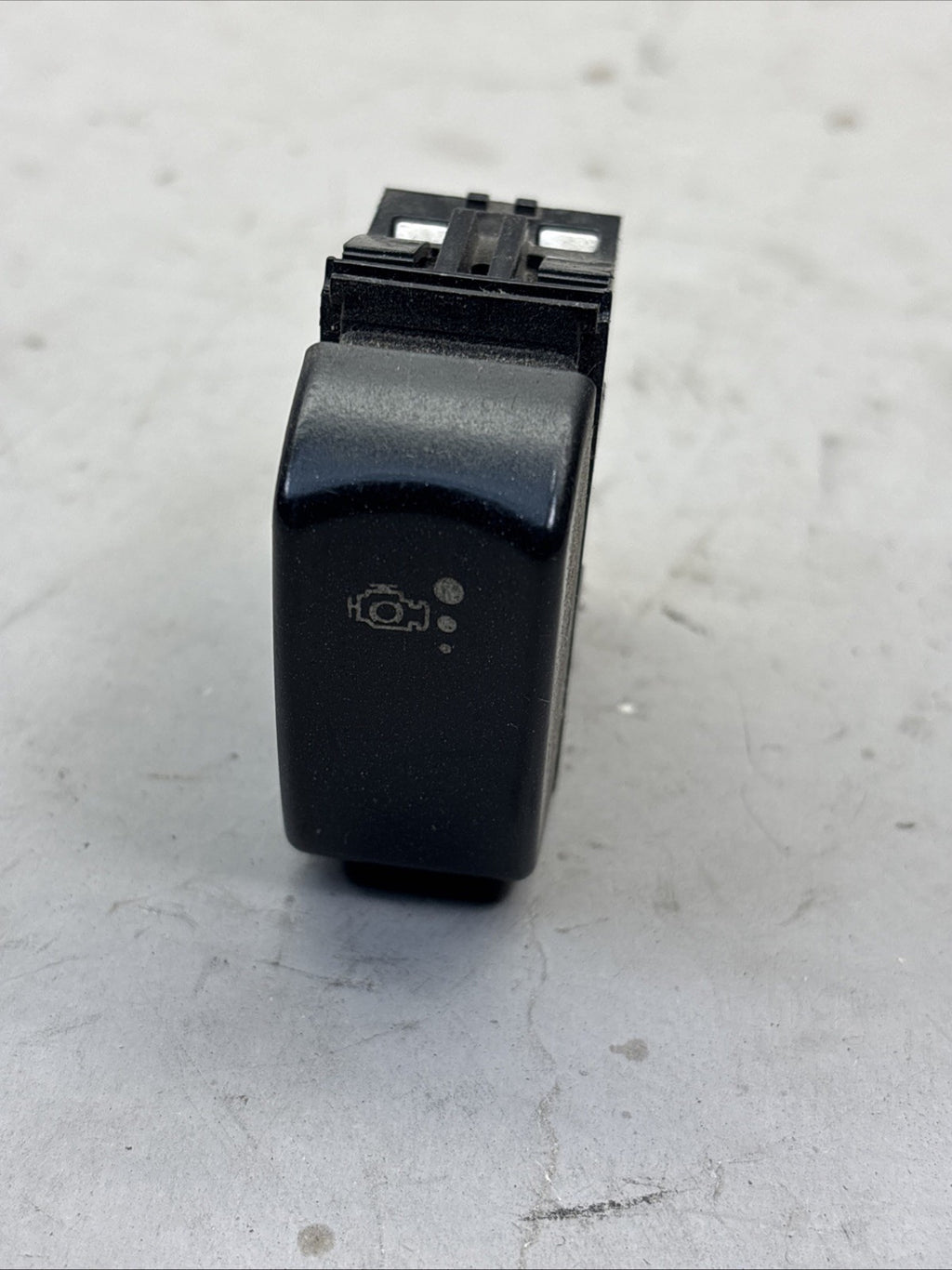 Peterbilt 579 ENGINE BRAKE LEVEL Dash/Console Switch - Used | P/N P271177017