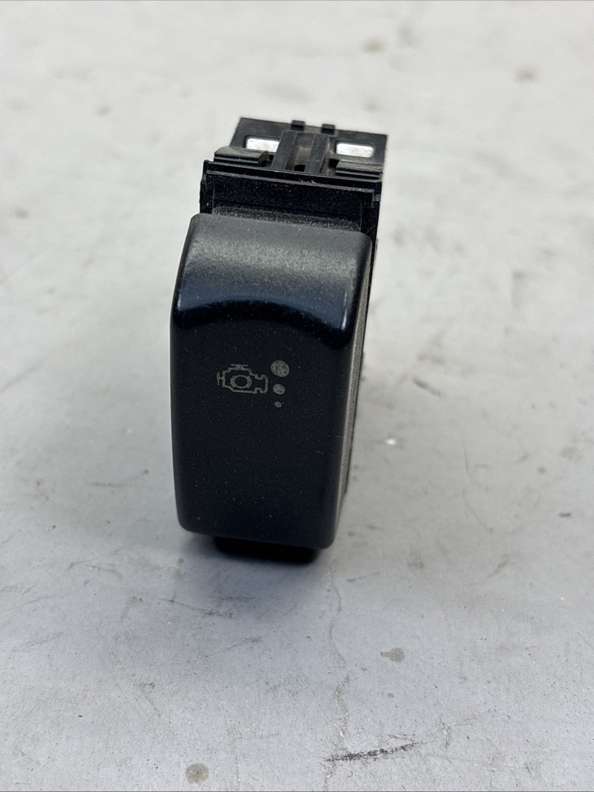 Peterbilt 579 ENGINE BRAKE LEVEL Dash/Console Switch - Used | P/N P271177017