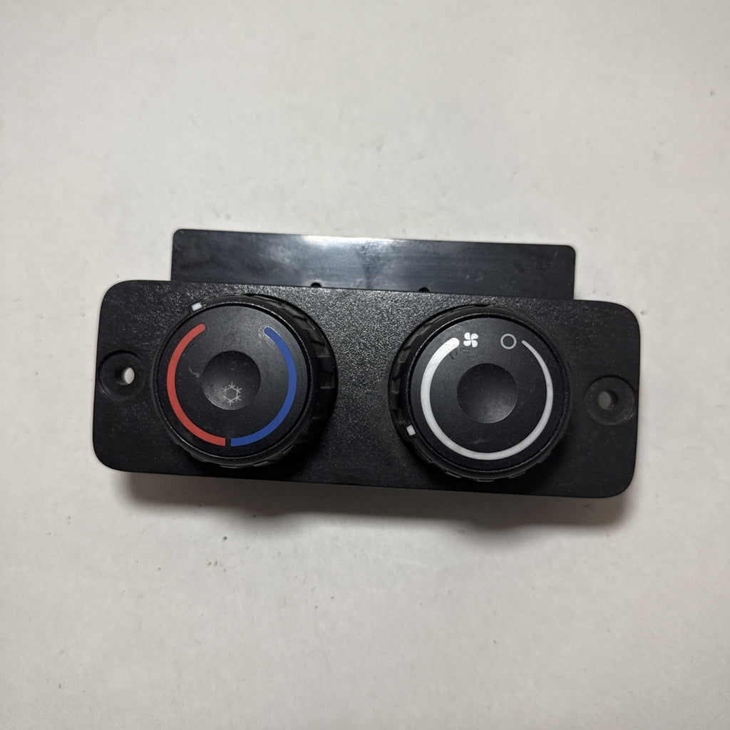 FREIGHTLINER CASCADIA AC HVAC CLIMATE TEMPERATURE CONTROL OEM A22-73672-000