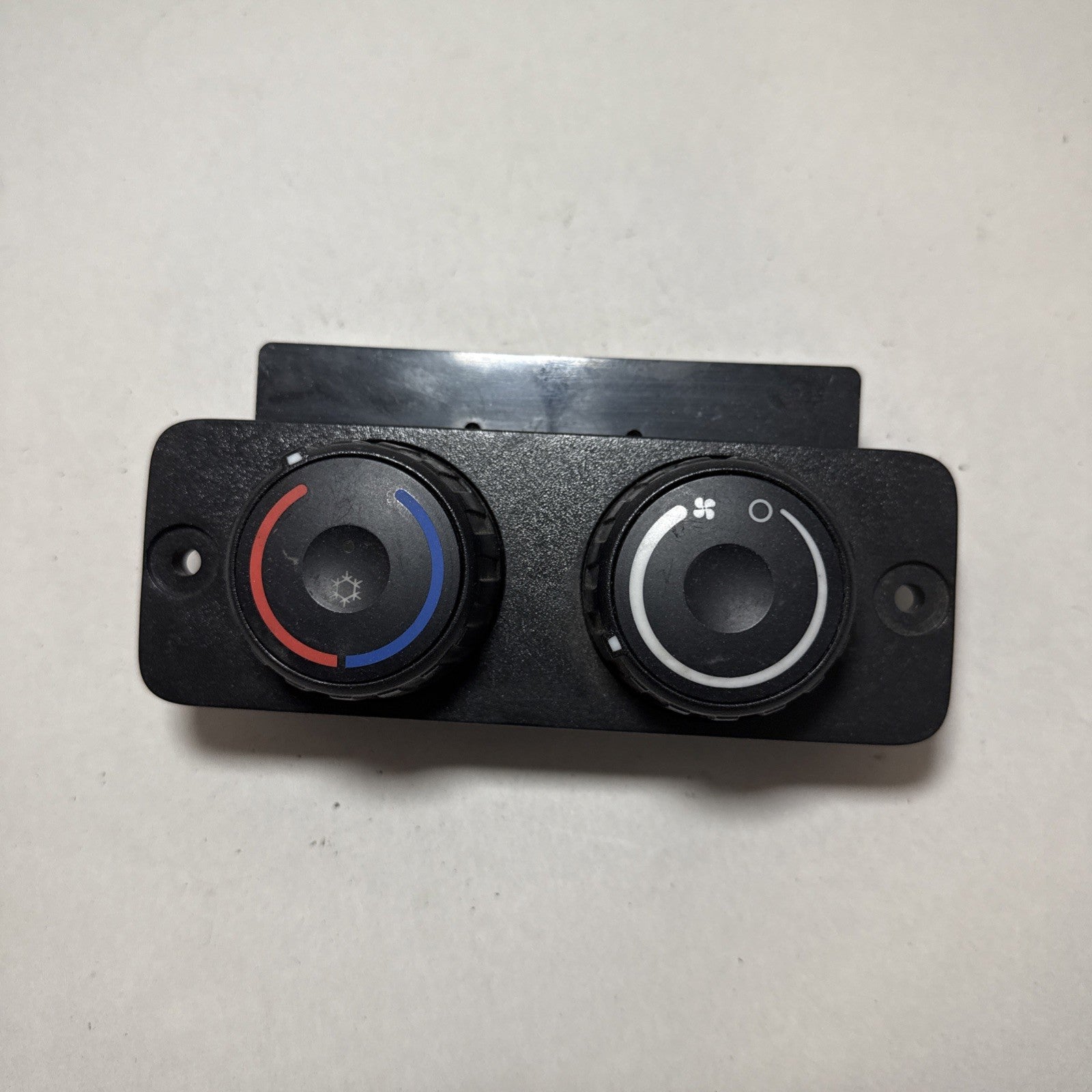 FREIGHTLINER CASCADIA AC HVAC CLIMATE TEMPERATURE CONTROL OEM A22-73672-000