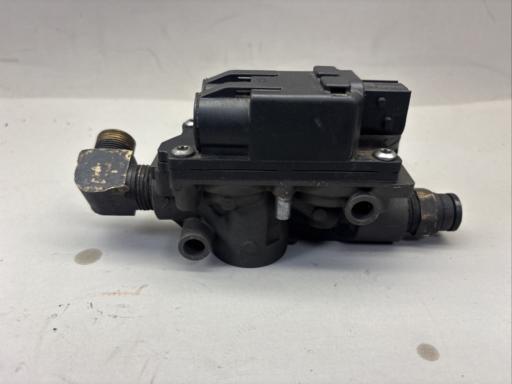 Freightliner Cascadia 126 Wabco ABS Modulator Solenoid Valve 4721965003 OEM