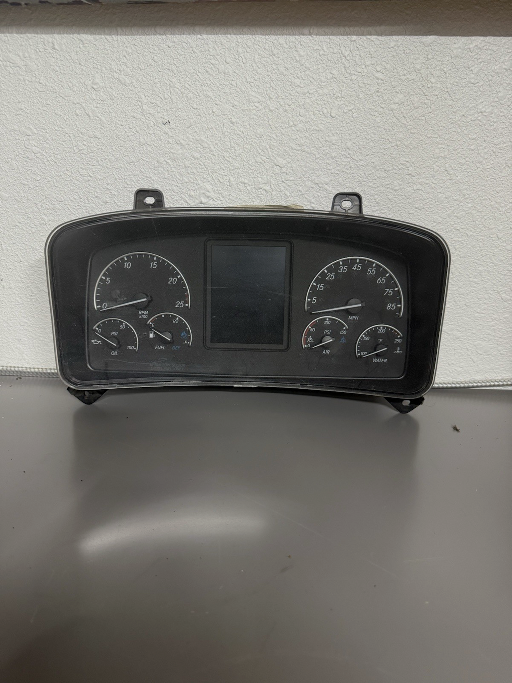 2020 Freightliner Cascadia Instrument Dash Cluster P/N A22-75412-200 677 miles