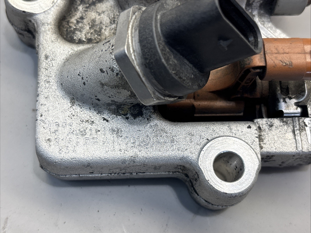Genuine Bosch  DD15 Fuel Doser Valve EA4720700555 A4720700555