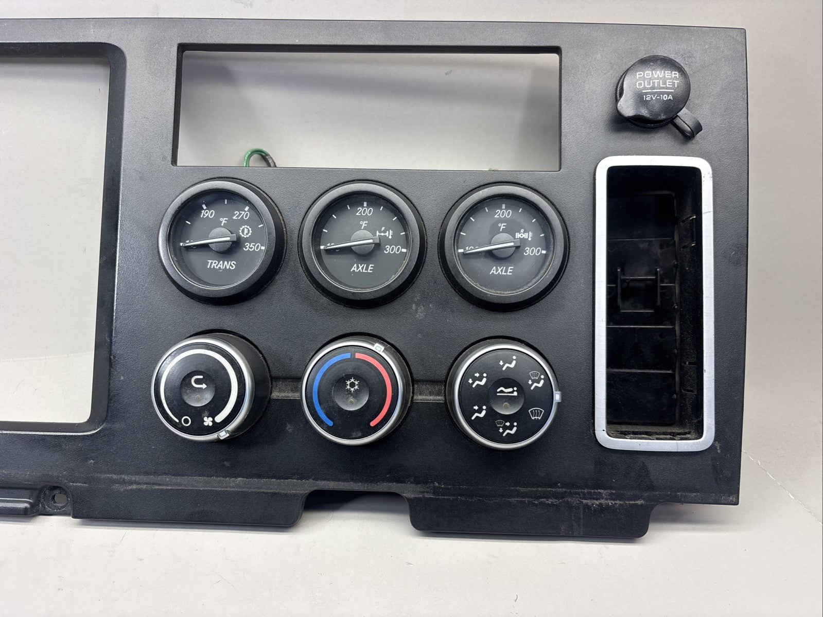 2018-2026 Freightliner CASCADIA TRIM OR COVER Dash Panel - Used |P/N A2273784010