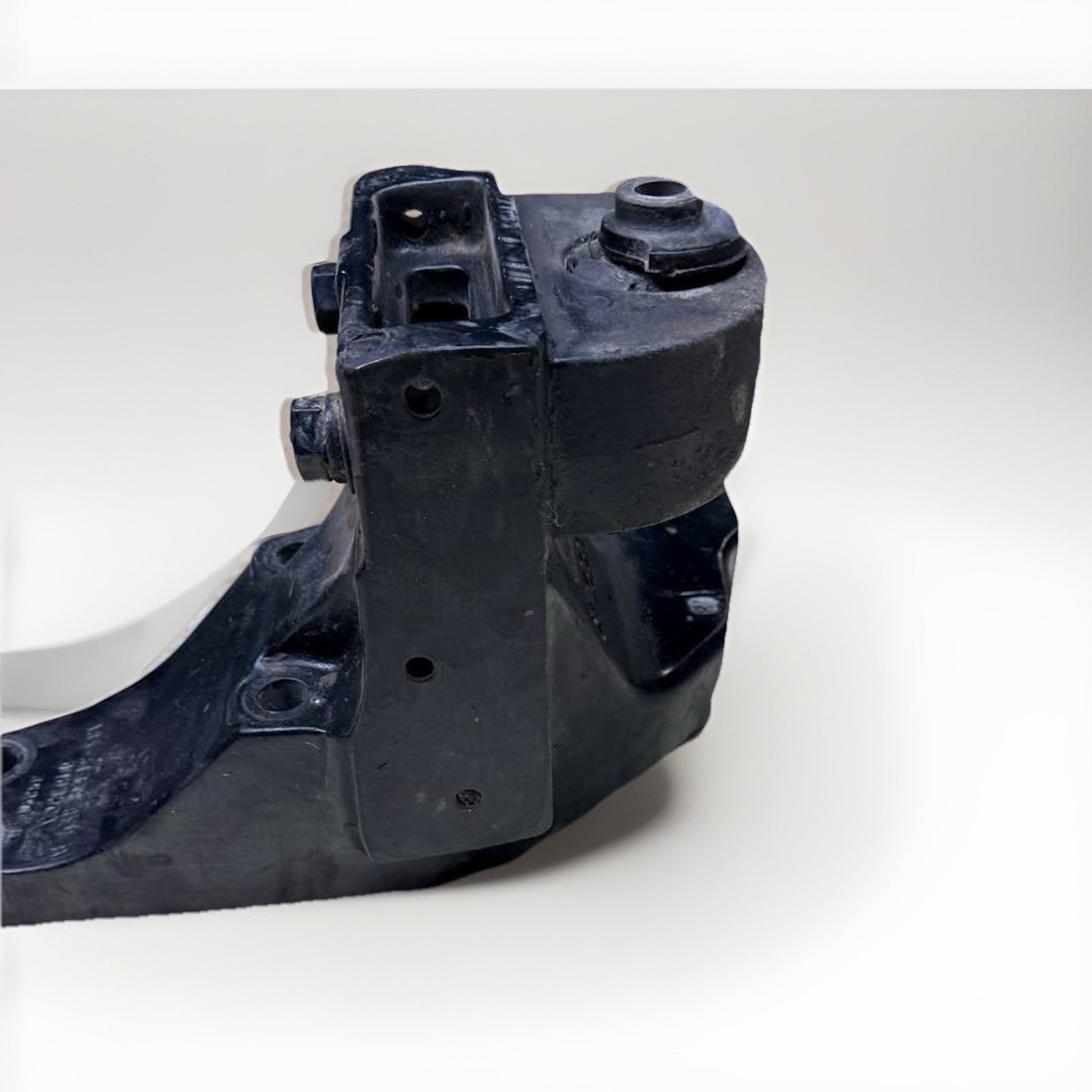 Kenworth Passenger Side Cab Suspension P/N A85-6136R