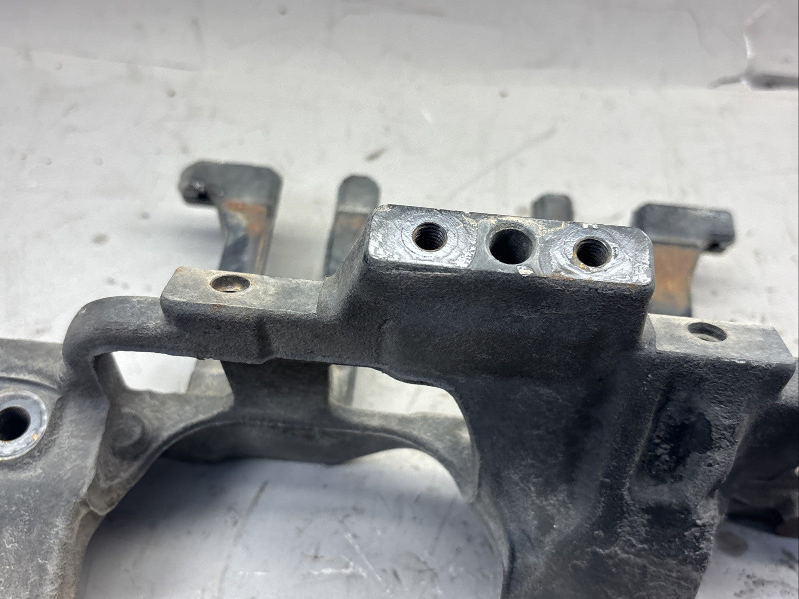 Peterbilt 579 Paccar MX13 EGR Bracket 2052195 2019 OEM