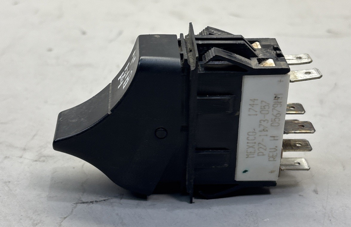 2014-2019 KENWORTH T680 INTER AXLE DIFF LOCK DASH CONTROL SWITCH P27-1173-057