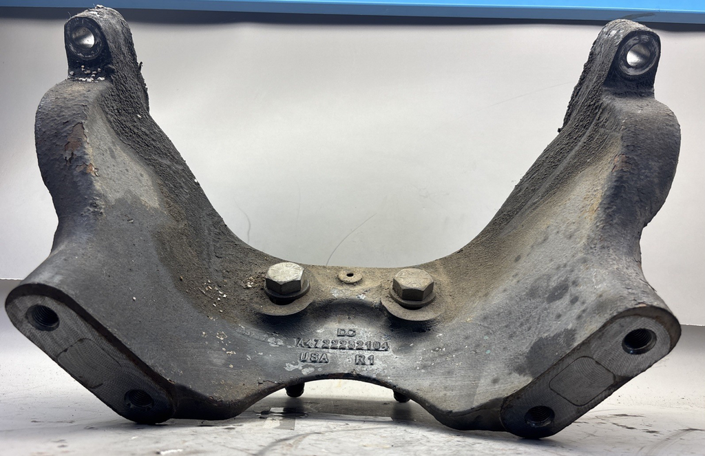 Detroit DD15 Engine Mount - Used | P/N A4722232104