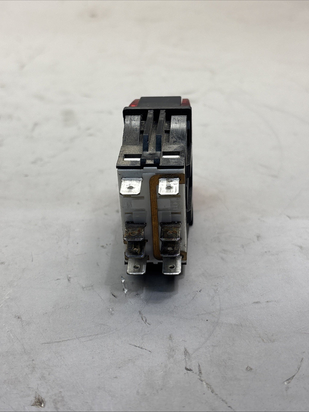 2014-2024 KENWORTH T680 FIFTH WHEEL SLIDE SWITCH BUTTON P27-1175-005 OEM