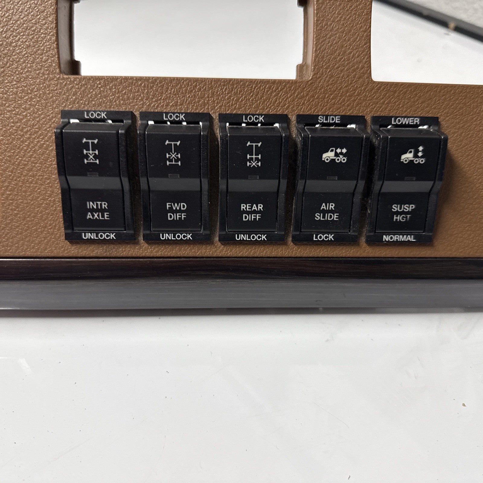 A22-73789-007 FREIGHTLINER CASCADIA 126 DASH PANEL 3626376