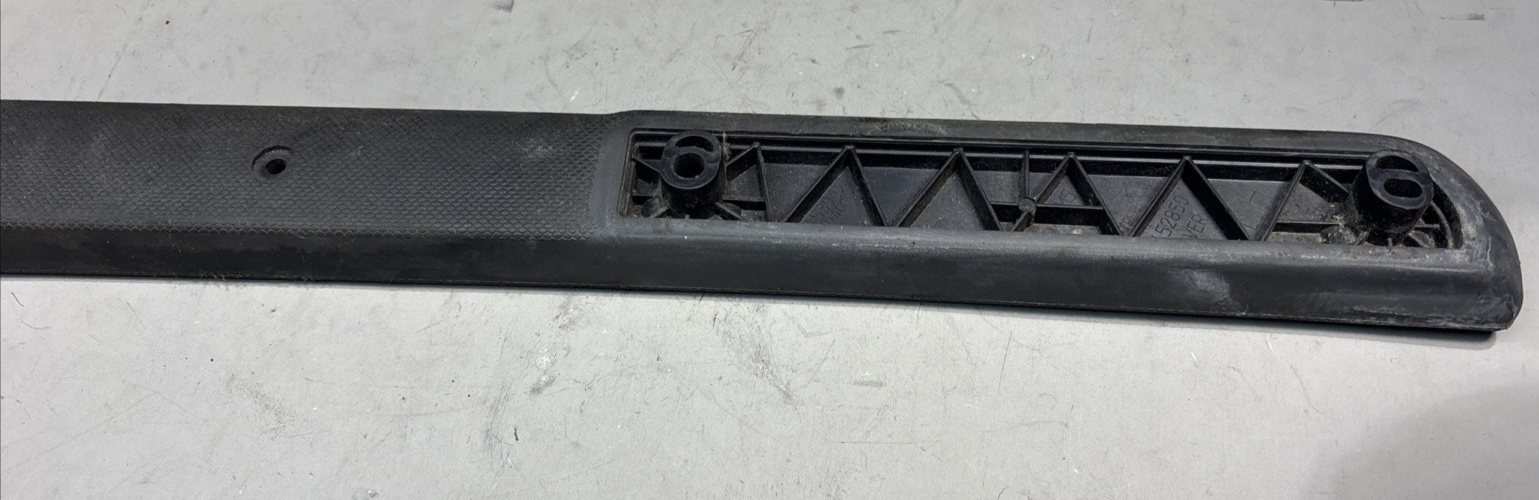 FREIGHTLINER CASCADIA      DOOR HANDLE     18-58478-000