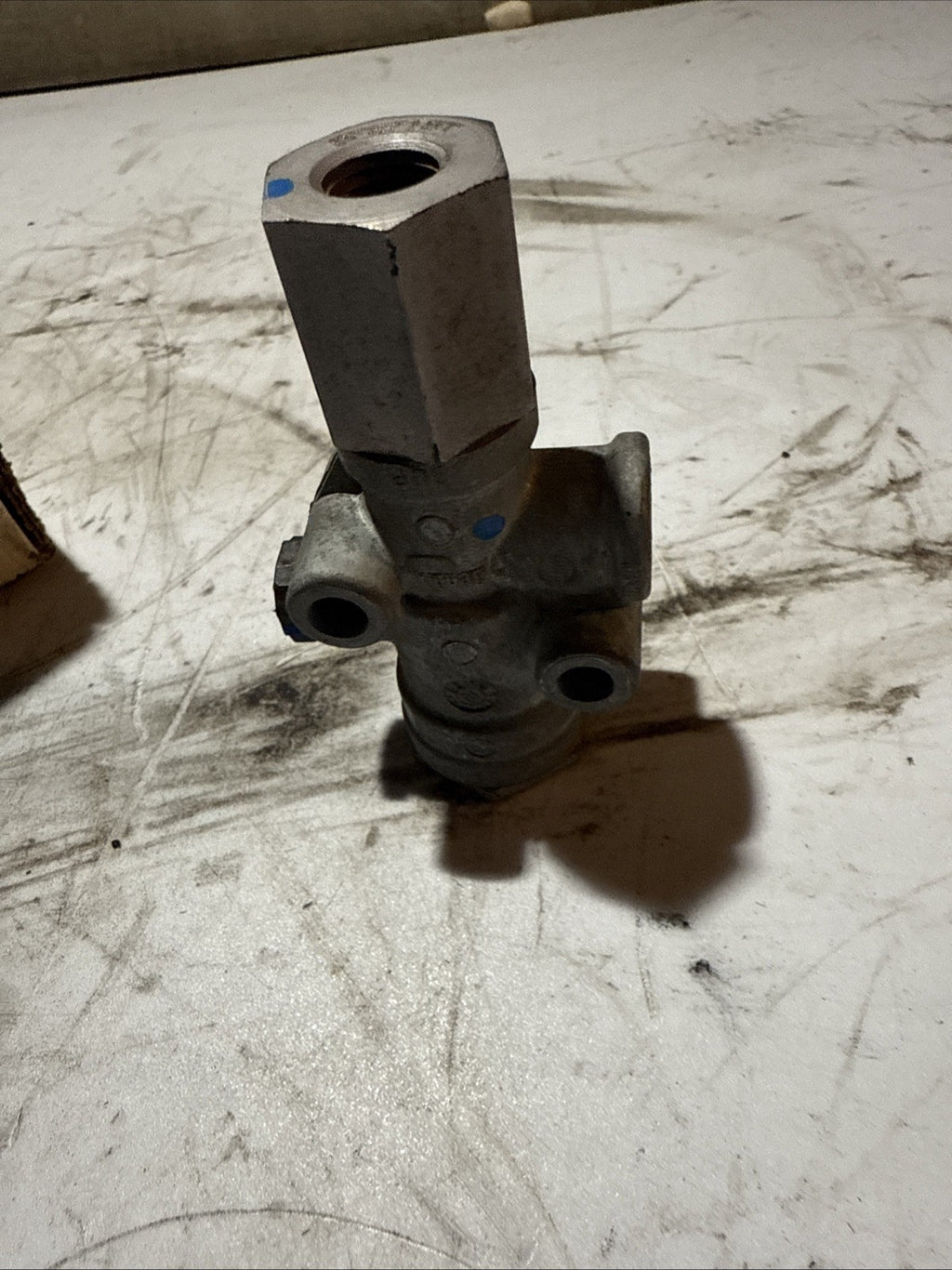 Meritor RSL110587 - AIR SUS PLT VLV