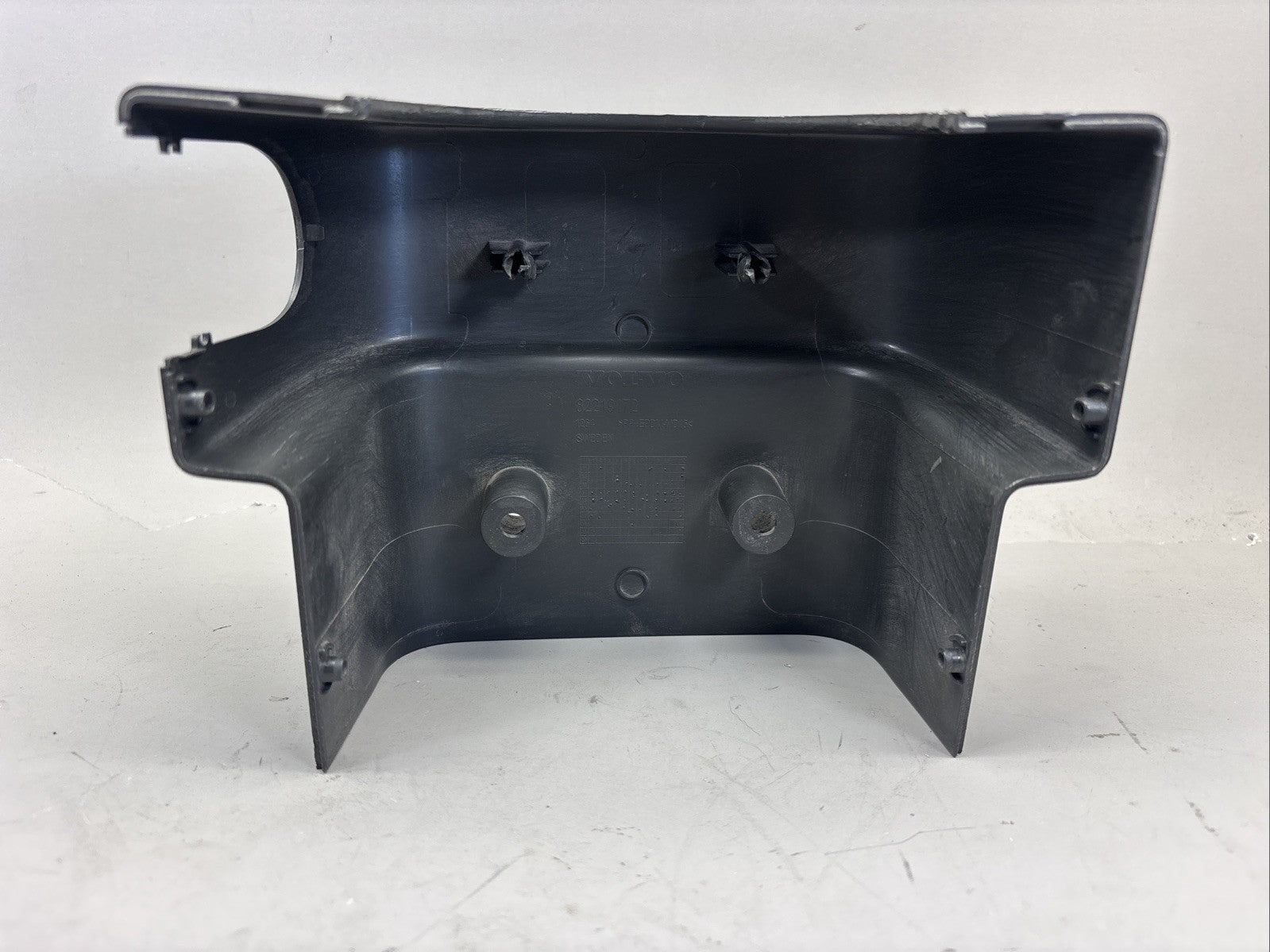 2019-2023 VOLVO VNL 760 FRONT DASH STEERING COLUMN COVER TRIM 82219172 OEM