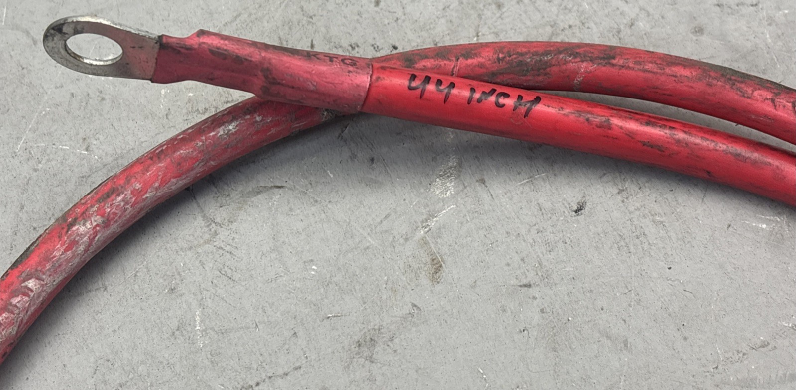 44INCH  POSITIVE BATTERY WIRE CABLE