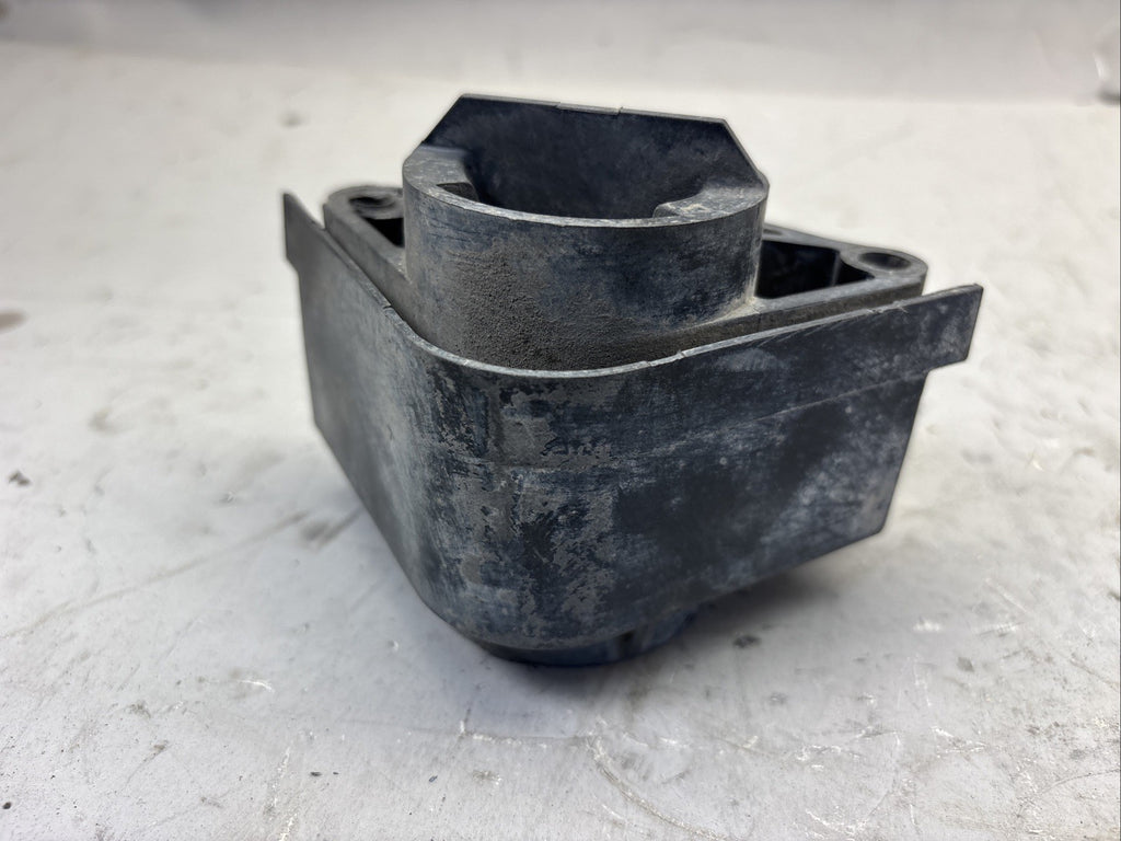 KENWORTH FAIRING SUPPORT UPPER A85-1455