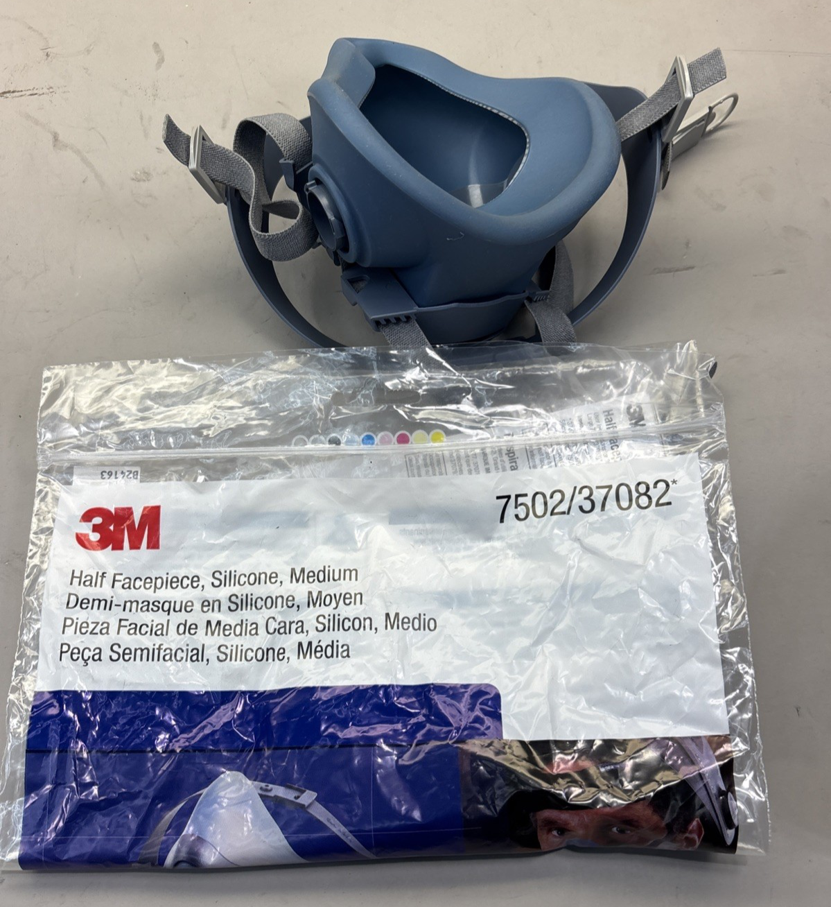 3M 7502 37082 Cool Flow Reusable Half FACE MASK Respirator Facepiece MEDIUM