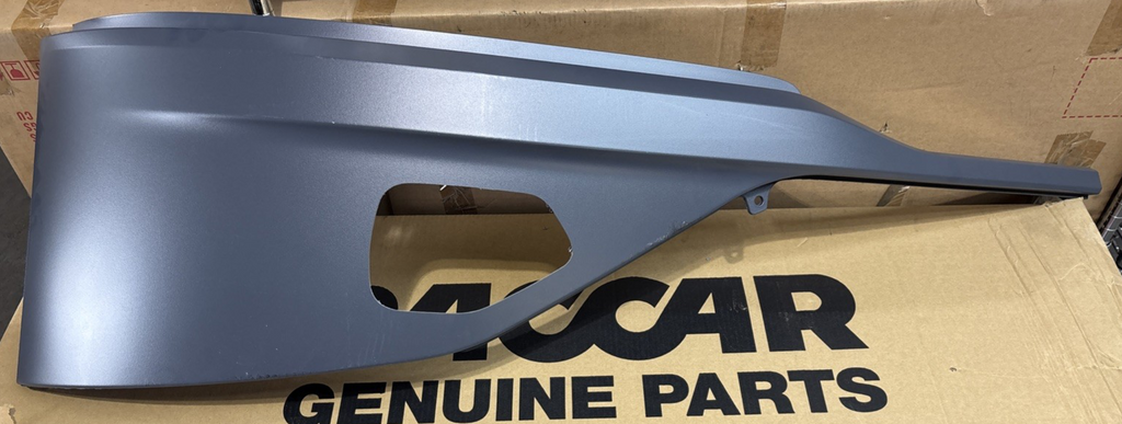 Paccar N71-1281-210R Bumper - Skin Right Hand W/ Fog Cutout NEW!