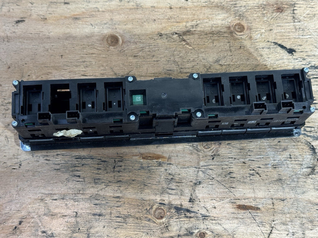 OEM FREIGHTLINER CASCADIA 126 PRIMARY SWITCH A06-90731-001