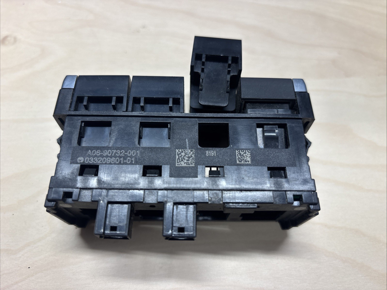 Freightliner Bunk Rocker Switch Panel A06-90732-001 Damage