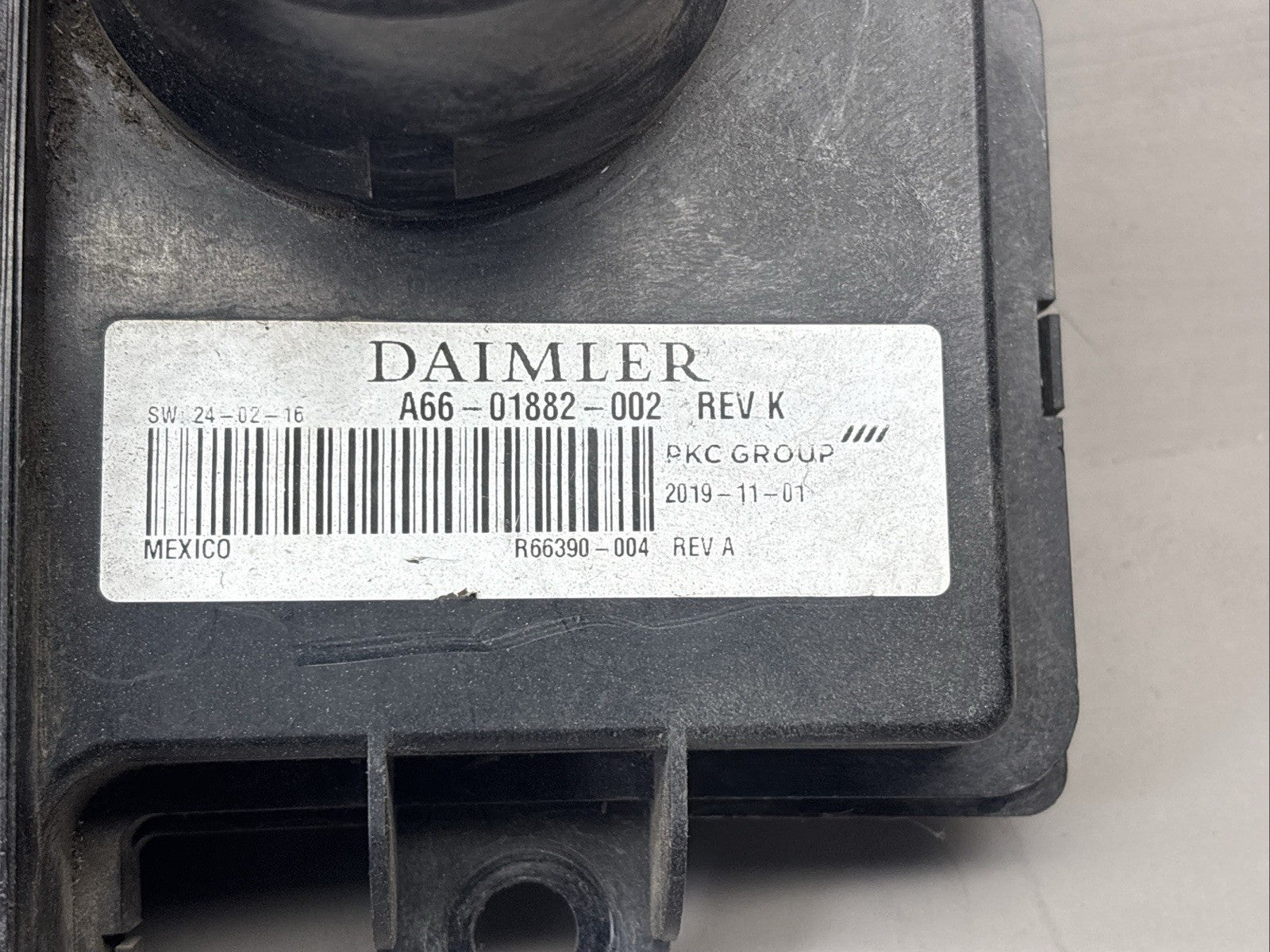 Freightliner OEM A66-01882-002 Daimler Module