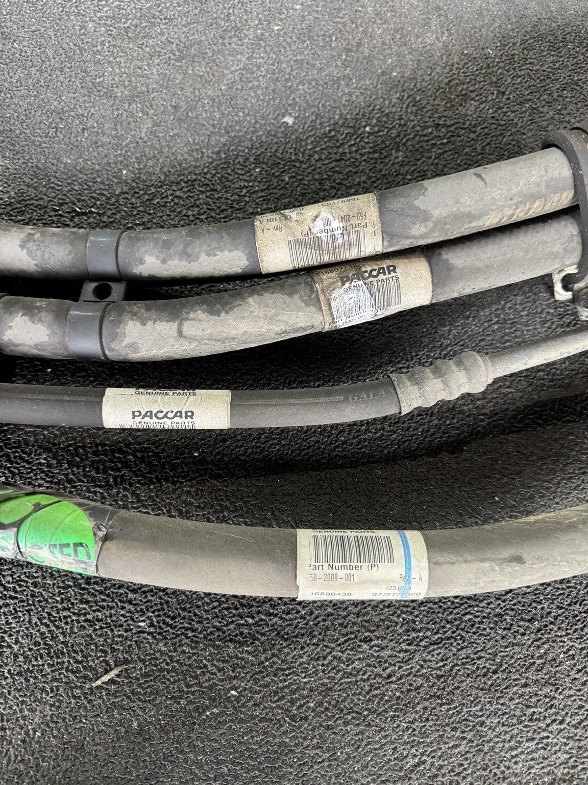 21 Kenworth T680 Sleeper HVAC Lines Assembly 2021 OEM