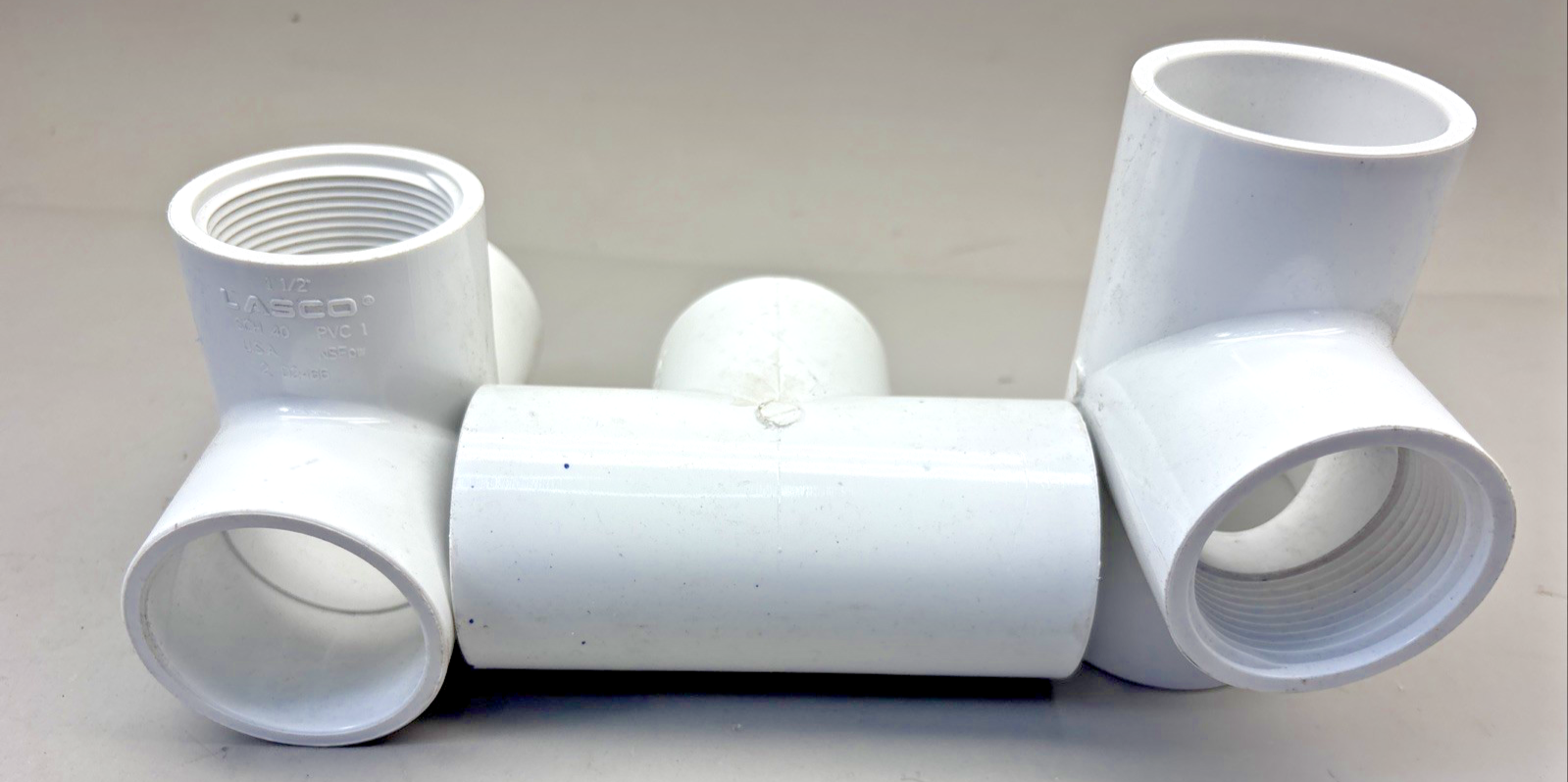 Pack of 3 LASCO PVC 40 PN12 Sch 80 Female Thread Tee 1-1/2"To Socket End D2466