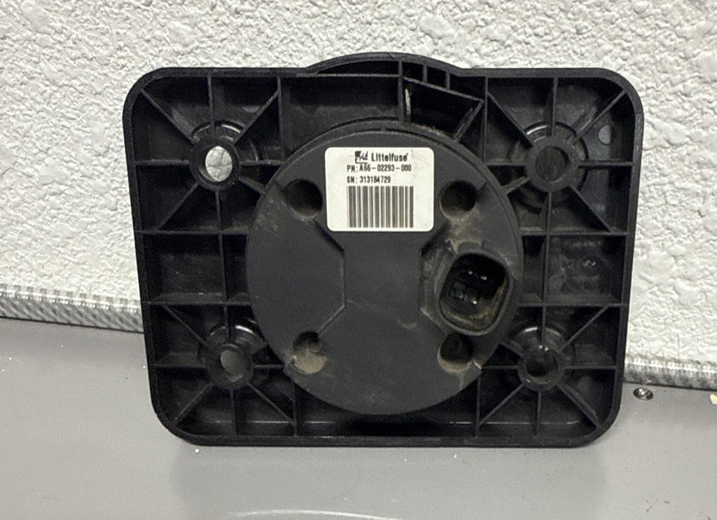 A66-02293-000 Switch for Freightliner