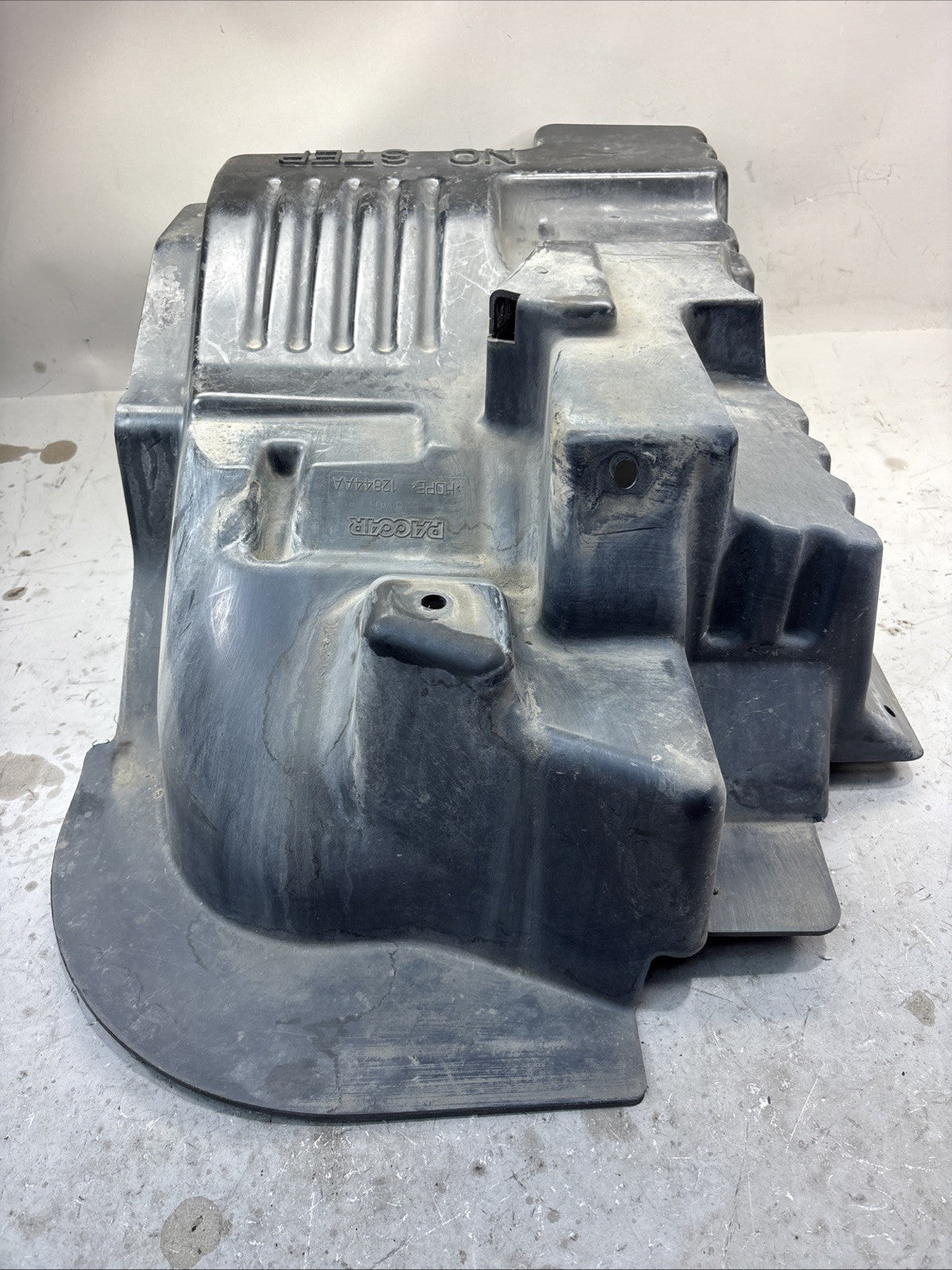 12844AA Genuine Paccar Left Inner Fender