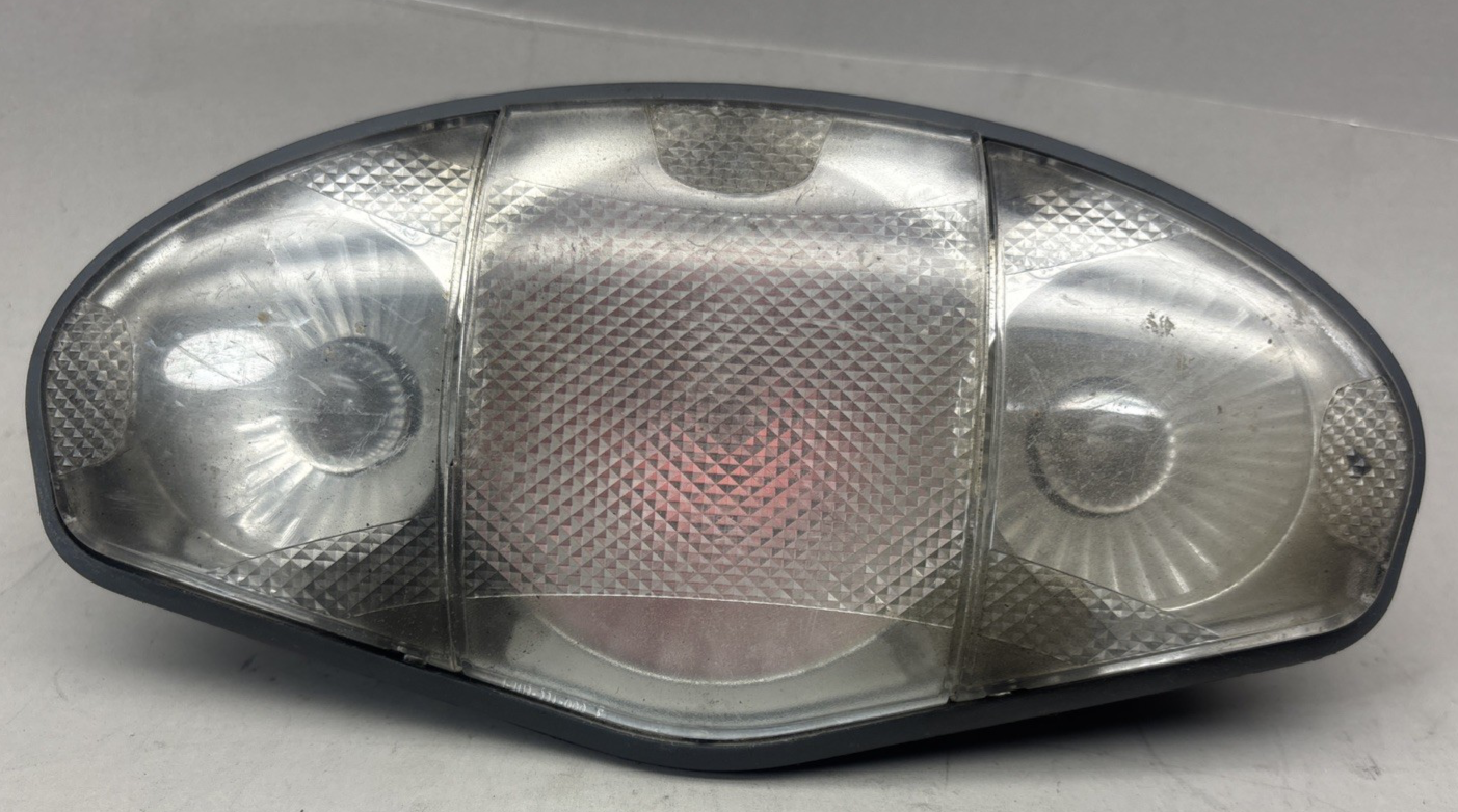FREIGHTLINER 1-INJ-538-201 L PASSENGER OVERHEAD DOME READING LIGHT LAMP